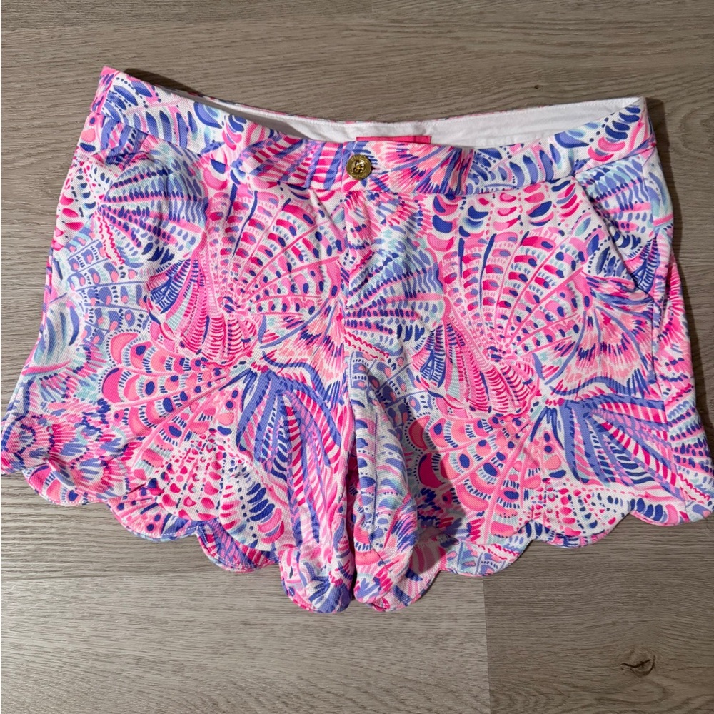 Lilly Pulitzer Buttercup Knit Stretch Shorts Raz Berry Sea You Soon 
Size 14